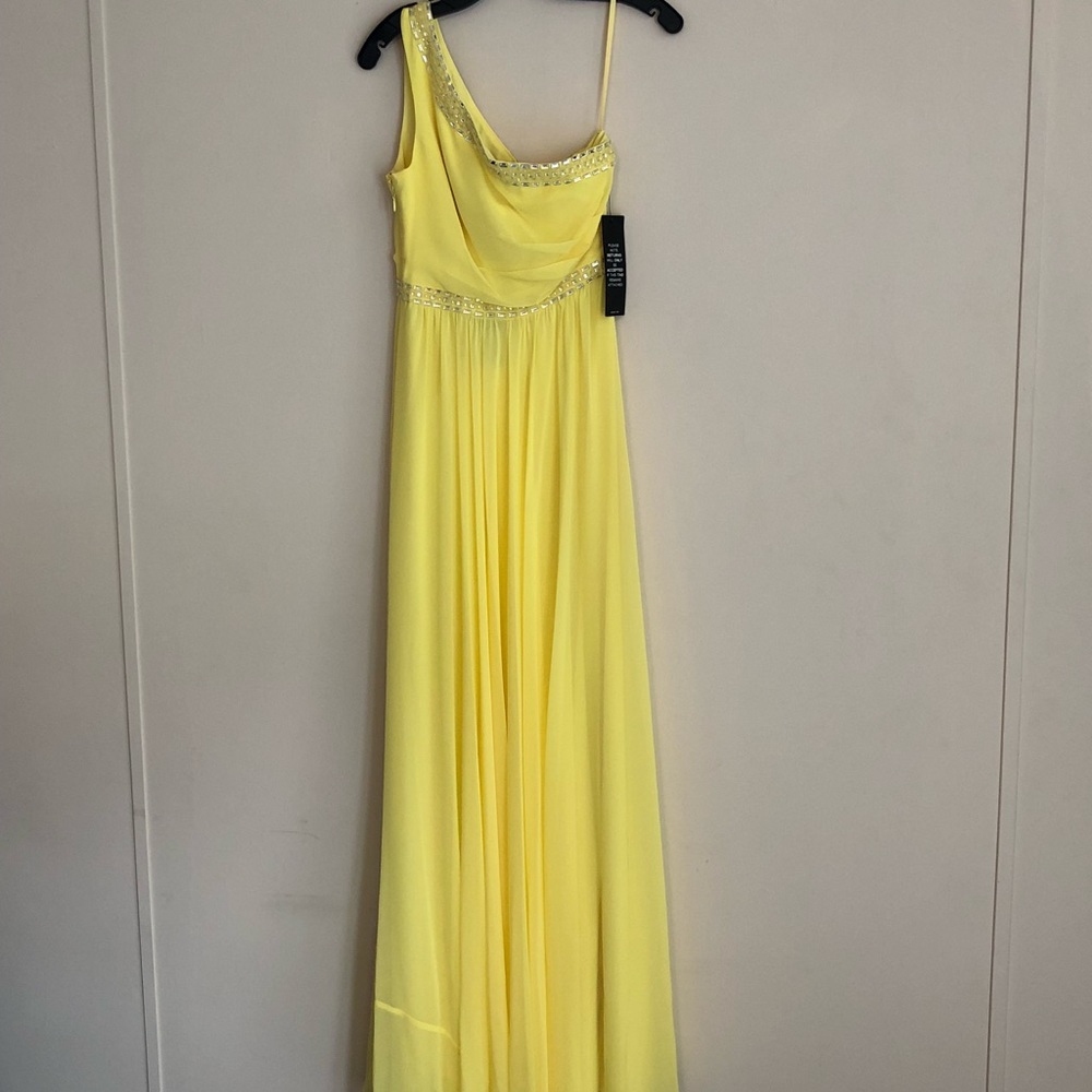 NWT BCBG Daniele One Shoulder Evening Gown 👗👠👑